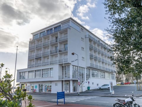 Apartment Foncillon by Interhome Condo in Royan