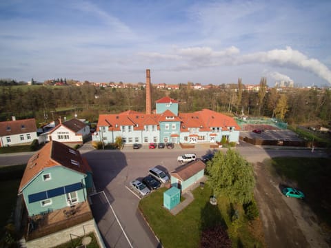 Property building, Facade/entrance, Neighbourhood