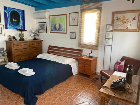 MP Cozy Apartment Near the Sea Condo in Paphos