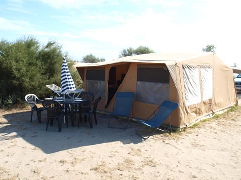 Oh! Campings La Brise Terrain de camping /
station de camping-car in Saintes-Maries-de-la-Mer