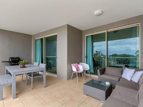 Beach Bliss Luxurious Apartment with Pool Condo in Kingscliff