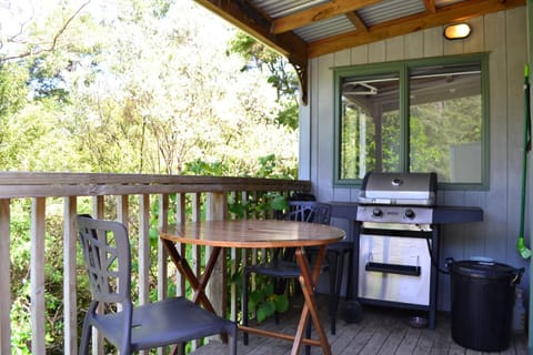 BBQ facilities, Balcony/Terrace, Seating area