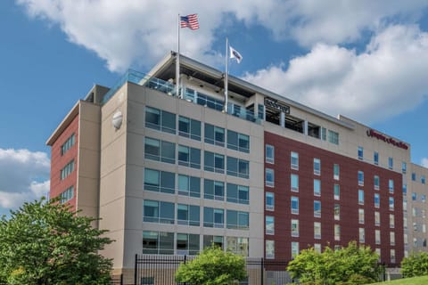 Hampton Inn & Suites Fort Wayne Downtown Hotel in Fort Wayne