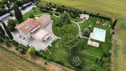 Agriturismo Poderedodici Farm Stay in Tuscany