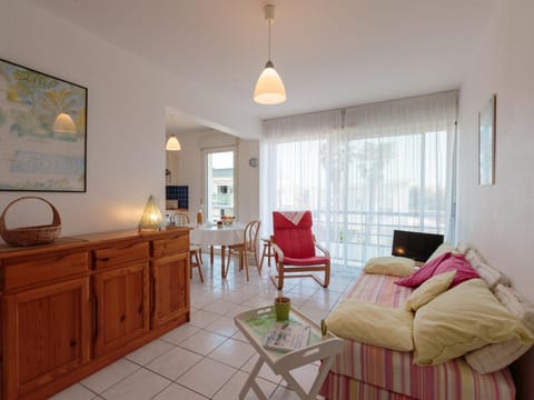 Apartment Le Domino by Interhome Eigentumswohnung in Vaux-sur-Mer