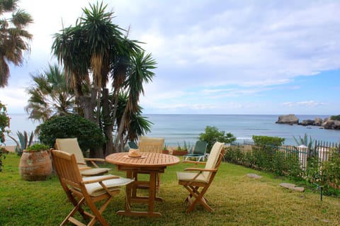 Garden, Sea view