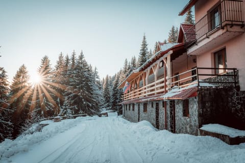 Chata Kubínska hoľa Chalet in Lesser Poland Voivodeship