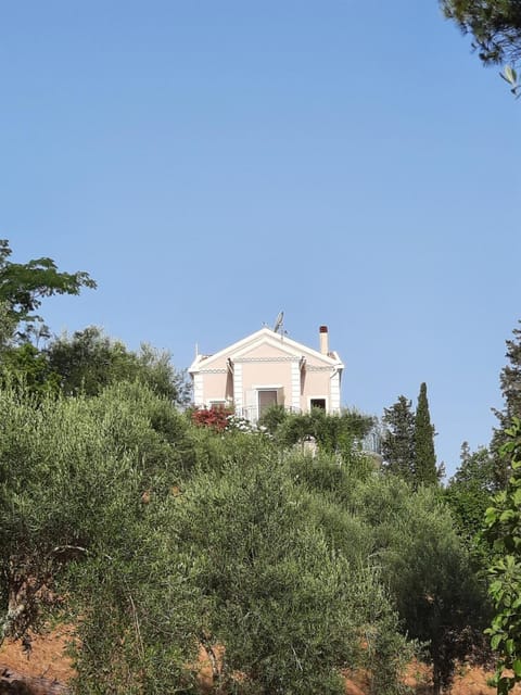 VILLA Breeze Villa in Peloponnese, Western Greece and the Ionian