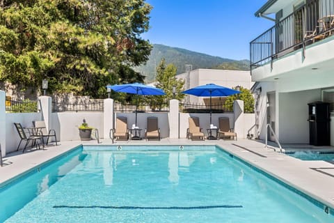 Pool view, Swimming pool