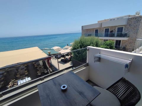 View (from property/room), Balcony/Terrace, Sea view