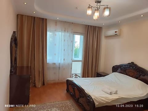 улица Гоголя 2 Апартаменты 180 метров Apartment in Almaty