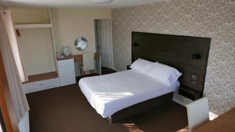 Warrens Village Motel and Self Catering Motel in Wales