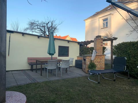 Garden, Balcony/Terrace