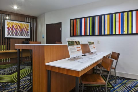 Holiday Inn Express & Suites - Painesville - Concord, an IHG Hotel Hotel in Lake Erie
