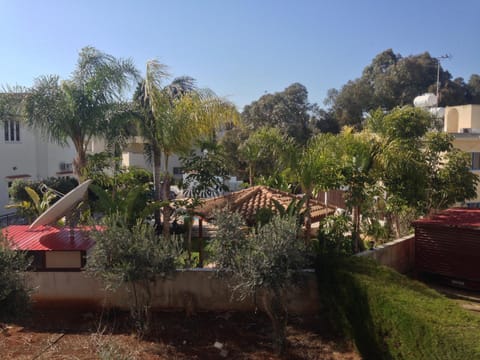 Balcony/Terrace, Garden view