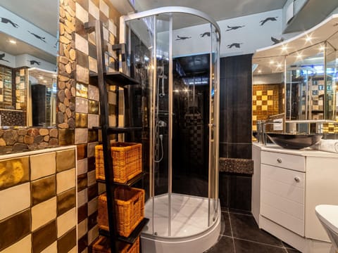 Apartment Les Vues de l'Argentière by Interhome Apartment in Cogolin