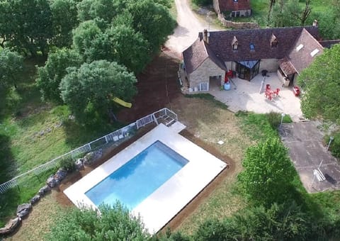 Bird's eye view, Pool view