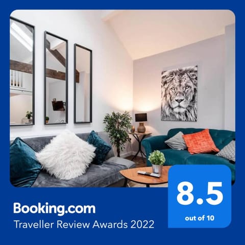 Living room, Seating area, Certificate/Award