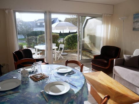 Appartement familial à Carnac, 3 pièces, 50m², Wifi, proche Grande Plage, parking, animal accepté - FR-1-477-142 Apartment in Carnac