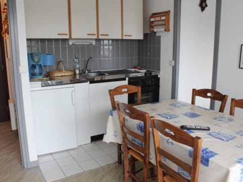 Appartement Fort-Mahon-Plage, 2 pièces, 4 personnes - FR-1-482-2 Condo in Fort-Mahon-Plage