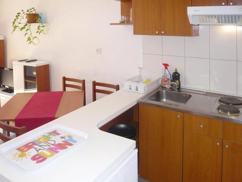 Property building, Kitchen or kitchenette