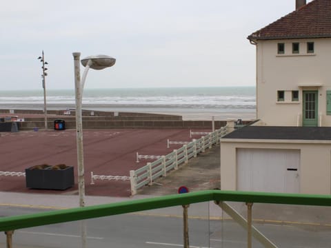 Appartement cosy près de la plage avec balcon, parking et animaux admis - FR-1-482-9 Apartment in Fort-Mahon-Plage