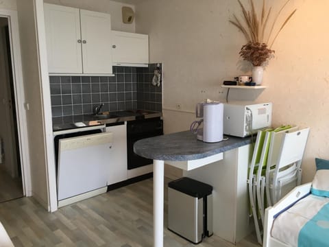 Appartement Fort-Mahon-Plage, 1 pièce, 4 personnes - FR-1-482-12 Condominio in Fort-Mahon-Plage