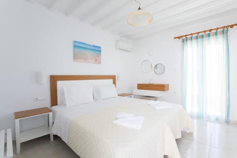 Cyclades Blue Apartment hotel in Ornos