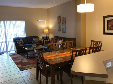 Entire Home - Luxury Resort - 3 bedrooms Haus in Kissimmee