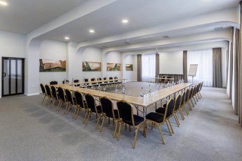 Meeting/conference room