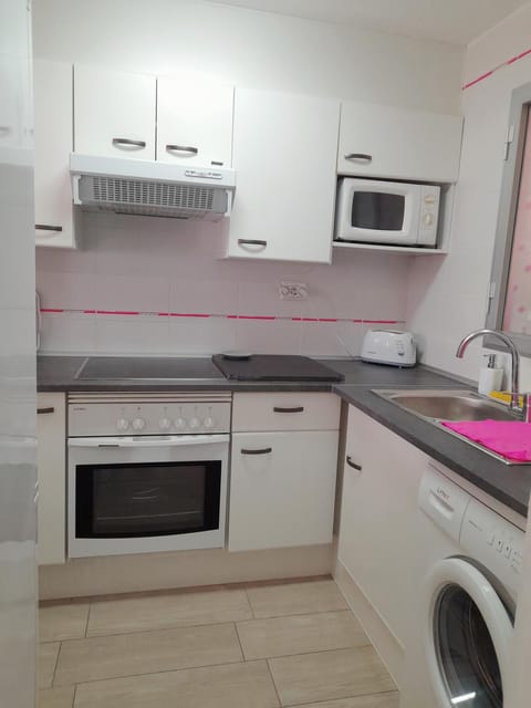 minibar, pet friendly, stove, toaster, washing machine