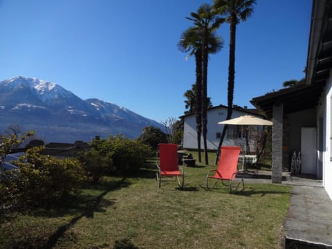 Property building, Day, Garden, Garden view, Mountain view, sunbed