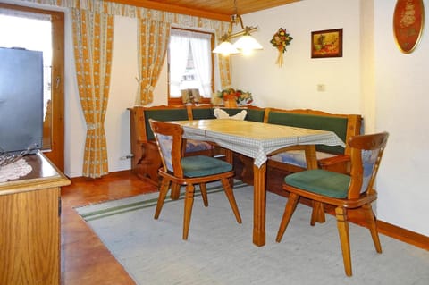 Apartment in F gen with parking space Apartment in Uderns