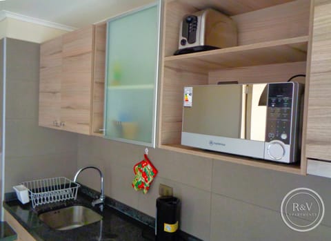 Kitchen or kitchenette, minibar, pet friendly, toaster