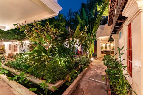 Toilet, Garden, Balcony/Terrace, Garden view