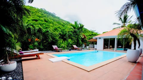 Nature Paradise Pool & Spa - Exceptional Secluded Luxury Location Villa in Le Diamant