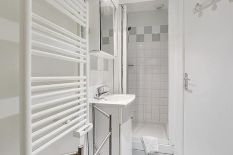 Comfortable flat in the middle of Paris Apartment in Paris