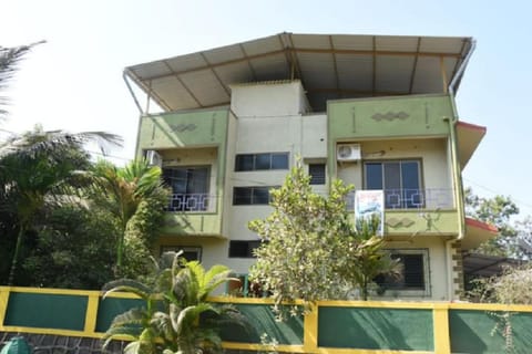 Gulmohar Cottages - Home Stay in Alibag Vacation rental in Alibag