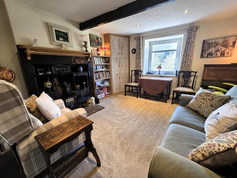 Crosland Cottage House in Holmfirth