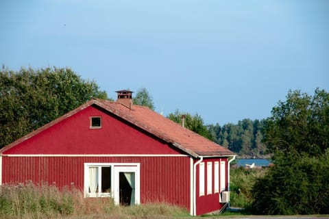 Blankaholm nära marinan House in Kalmar County, Sweden