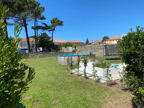 Beach House with Swimming Pool Bed and Breakfast in Porto District