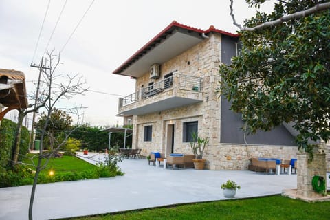 Garden Villa Afytos House in Halkidiki