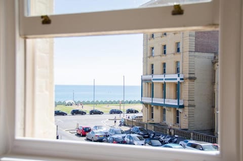 Seaview Mansion Apartment - Central Hove with PARKING Copropriété in Hove