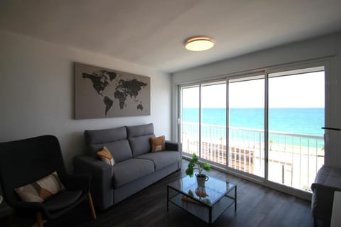 View (from property/room), Living room, Sea view