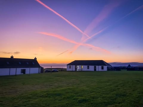 Property building, Garden, On site, Garden view, Sunset