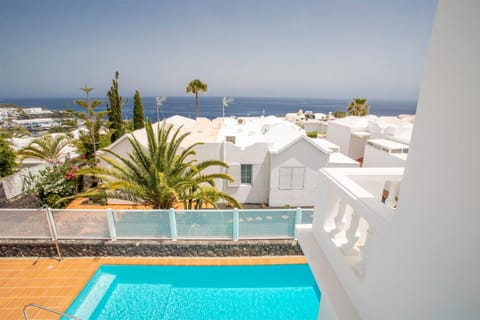 Landmark view, Pool view, Sea view