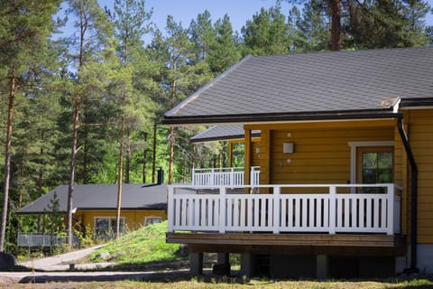 Matilda Villas, quality villas by the sea in the beautiful village of Mathildedal Chalet in Uusimaa