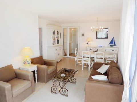 Apartment Laguna Beach by Interhome Condo in Gruissan