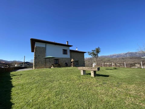 Bird's eye view, BBQ facilities, Garden view