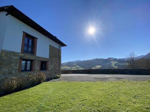 Property building, Patio, Bird's eye view